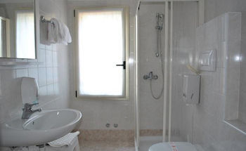 Bel Sito Peschiera Hotel 2*